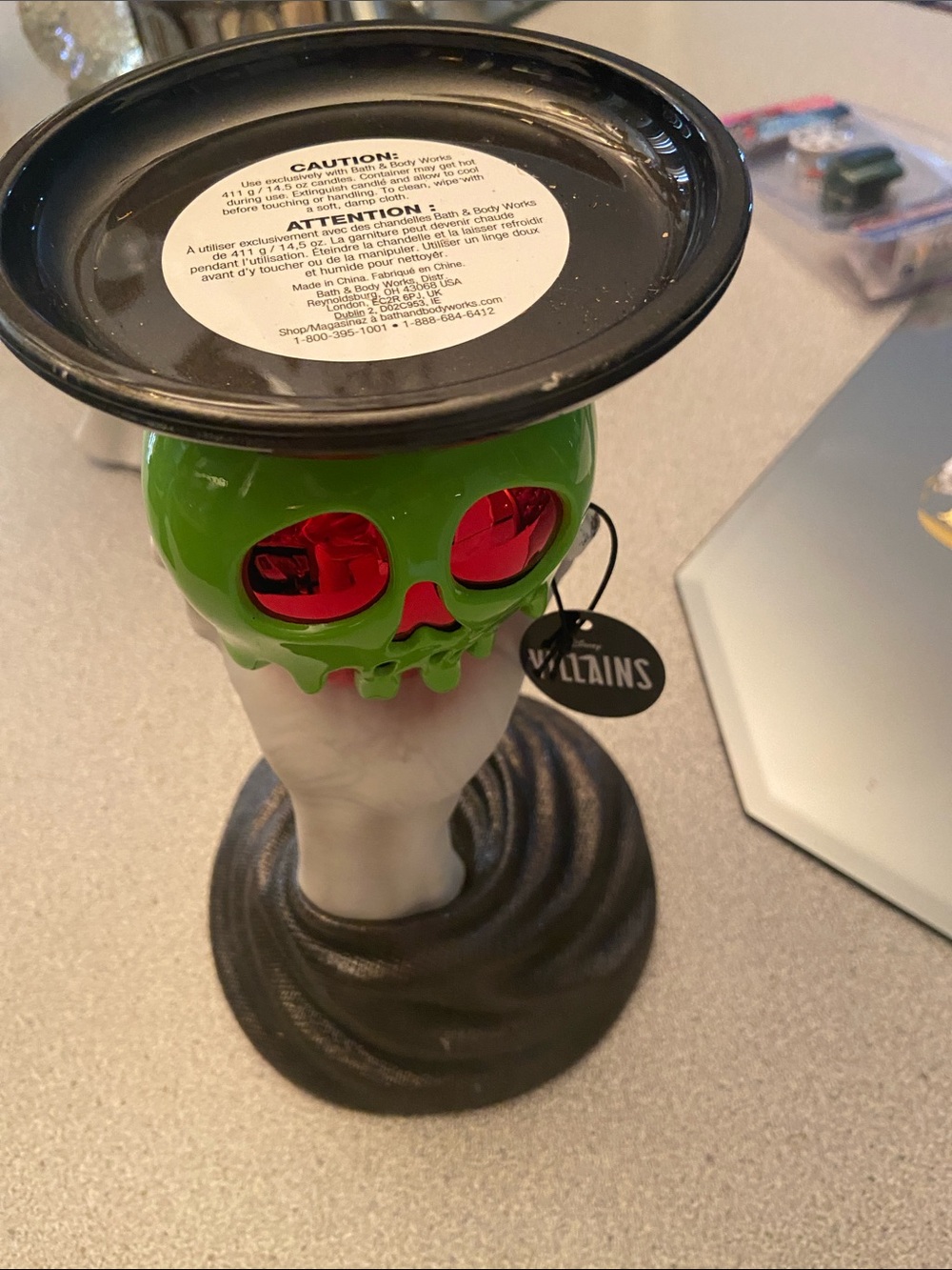 Bath & Body Works Green and Red Skull Candle Holder - Picture 2 of 4
